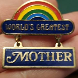 Worlds Greatest Mother Pin